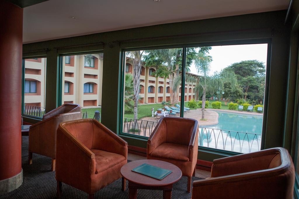 M'Kango Golfview Hotel Lusaka Exterior foto